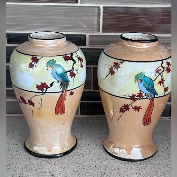 Pair: Pre WWII Handpainted Japan Parrot Lusterware 5.5" vases - Picture 1 of 11
